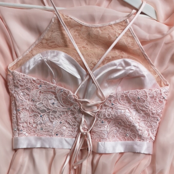 Floor length ballroom gown - Picture 3 of 4